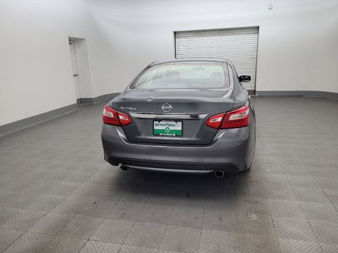 Used 2017 Nissan Altima 2.5 S w/ Power Driver Seat Package FWD image 7