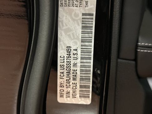 New 2025 Jeep Grand Cherokee image 27