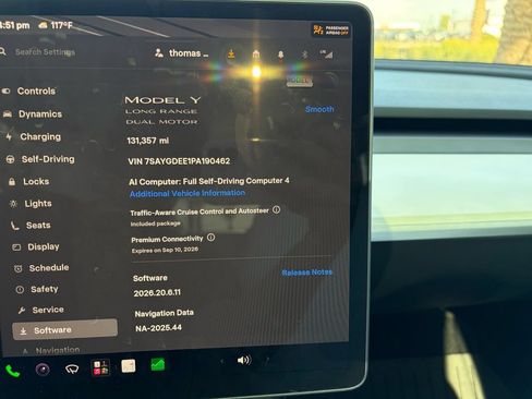 Used 2023 Tesla Model Y Long Range AWD/4WD image 13