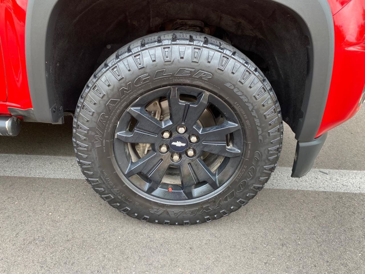 Used 2017 Chevrolet Colorado Z71 AWD/4WD image 21