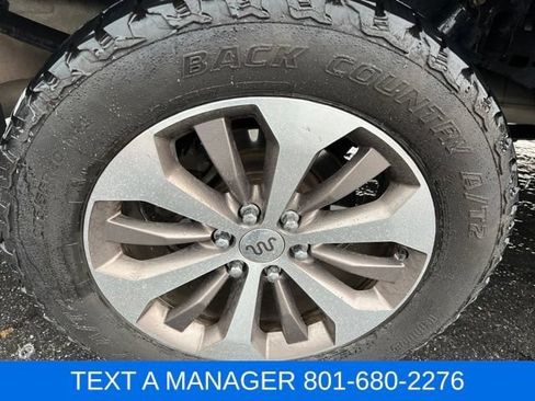 Used 2017 Ford F150 King Ranch w/ Equipment Group 601A Luxury AWD/4WD image 9