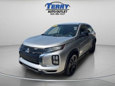 Used 2023 Mitsubishi Outlander Sport ES AWD/4WD image 3