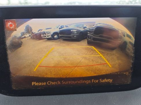 Used 2018 MAZDA MAZDA3 Sport FWD image 20
