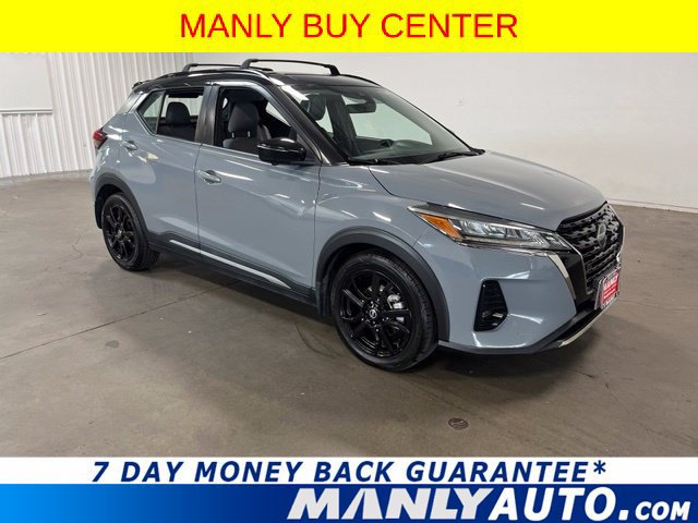 Used 2021 Nissan Kicks SR w/ SR Premium Package FWD image 1