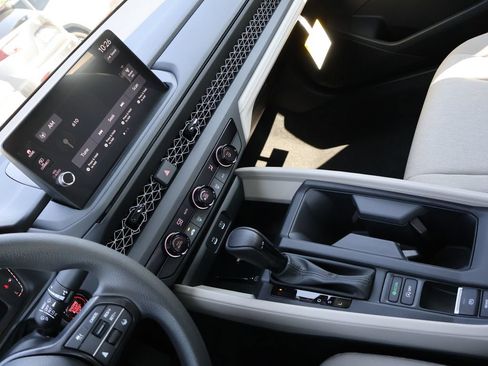 New 2026 Honda Accord LX image 18