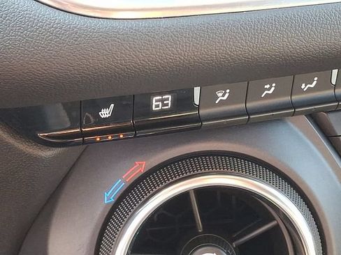 Used 2023 Chevrolet Blazer LT w/ Convenience Package FWD image 19