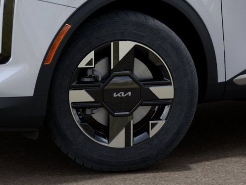 New 2026 Kia Sportage LX FWD image 9