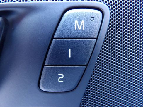 New 2026 Volvo XC60 B5 Core w/ Climate Package image 11