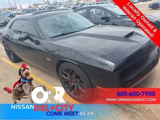 Used 2016 Dodge Challenger SRT w/ Technology Group RWD video 2