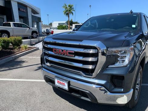 Certified 2019 GMC Sierra 1500 SLE w/ SLE Value Package RWD image 3
