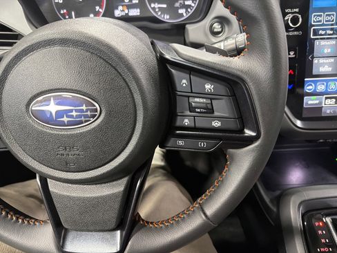 Certified 2025 Subaru Crosstrek 2.5i Limited w/ Crosstrek Mirror Package image 29