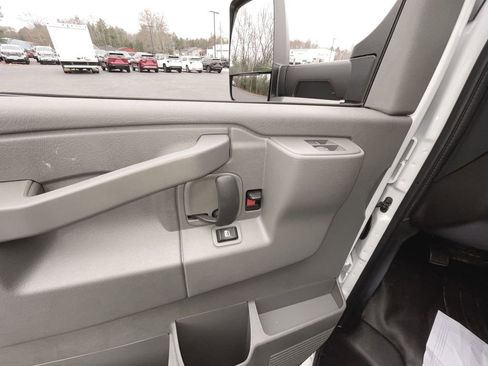 New 2025 GMC Savana 3500 w/ Power Convenience Package image 21