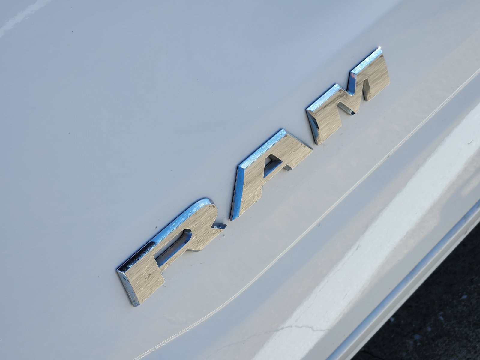 Used 2026 RAM 1500 Laramie AWD/4WD image 18