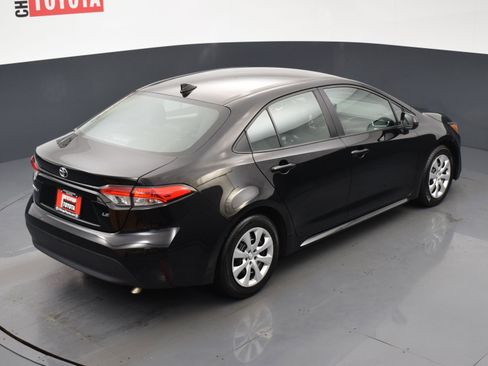 Used 2023 Toyota Corolla LE image 19