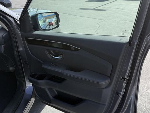 Certified 2025 Honda Pilot Touring image 42