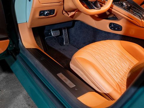 Used 2024 Aston Martin DB12 Coupe image 20