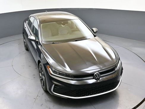 New 2026 Volkswagen Jetta SE image 42
