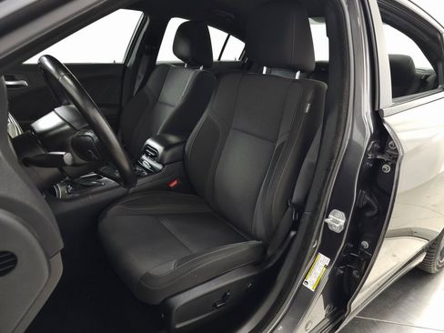 Used 2019 Dodge Charger SXT image 15