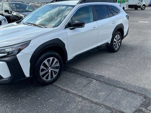 Certified 2024 Subaru Outback Premium AWD/4WD image 4