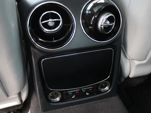 Used 2013 Jaguar XJ AWD image 21