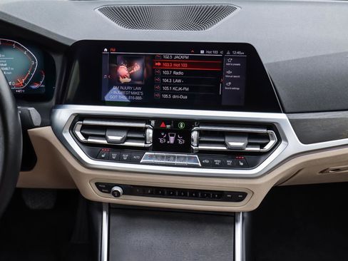 Used 2019 BMW 330i xDrive Sedan w/ Premium Package image 27