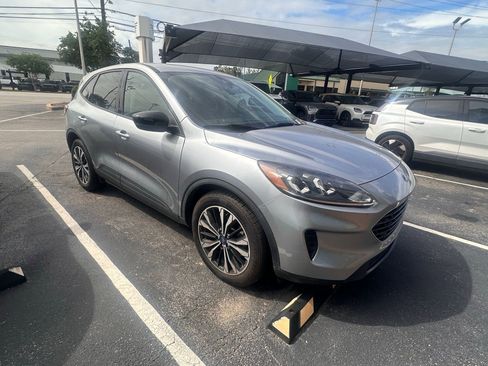 Used 2022 Ford Escape SE w/ SE Sport Appearance Package FWD image 5