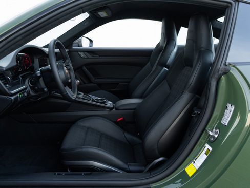 Used 2026 Porsche 911 Carrera T image 7