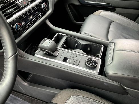 Certified 2024 Nissan Pathfinder SL AWD/4WD image 18
