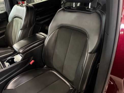 Certified 2025 Jeep Grand Cherokee L Altitude image 19