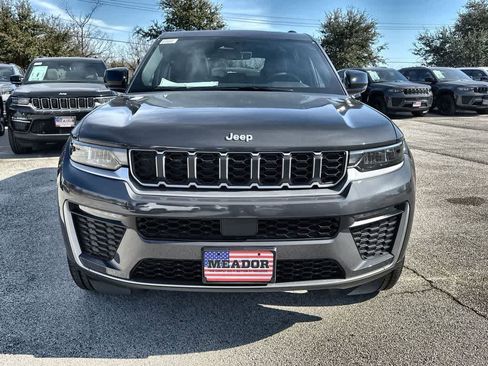 New 2026 Jeep Grand Cherokee Limited RWD image 7