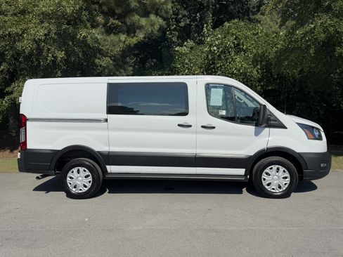 Used 2024 Ford Transit 250 Low Roof w/ Exterior Upgrade Package image 33