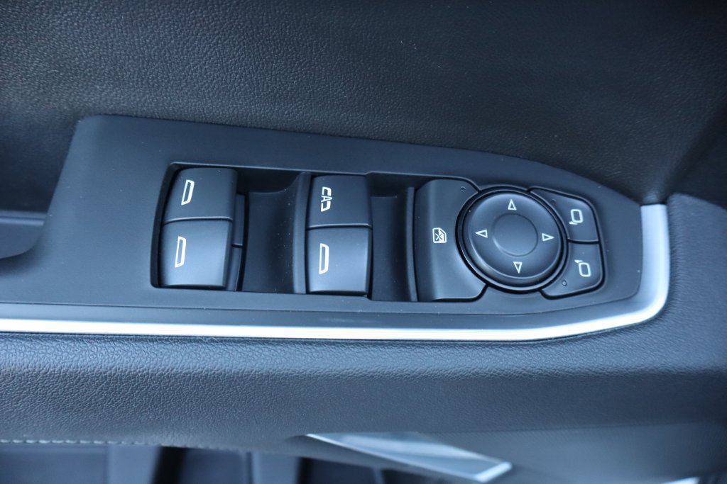 Used 2025 Chevrolet Silverado 1500 RST AWD/4WD image 13