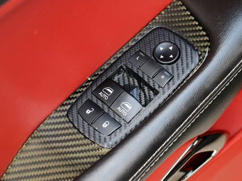 Used 2018 Dodge Challenger SRT Hellcat RWD image 25