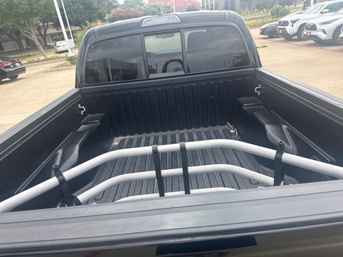 Used 2022 Toyota Tacoma SR w/ SR Convenience Package RWD image 12