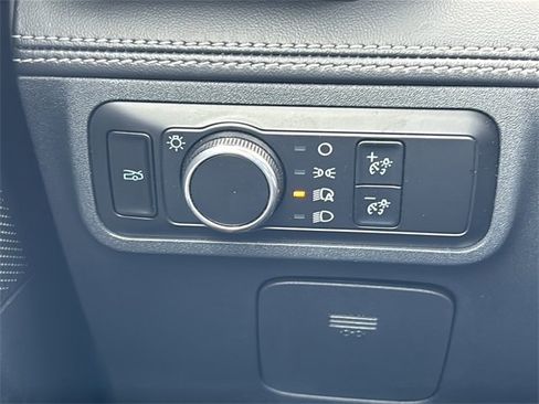 Used 2024 Ford Mustang Premium image 34