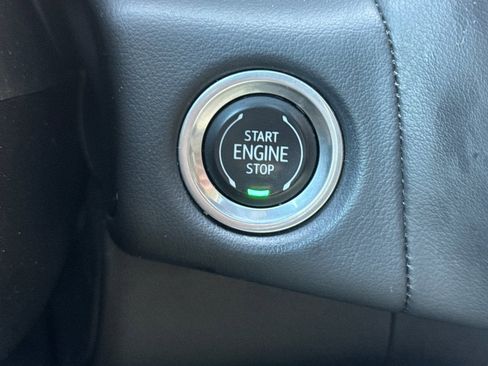 Used 2021 Chevrolet Tahoe RST AWD/4WD image 25