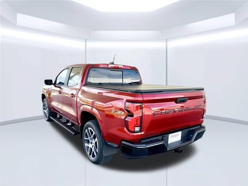 Used 2024 Chevrolet Colorado Z71 w/ Z71 Convenience Package 2 AWD/4WD image 8
