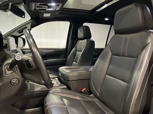 Used 2021 Chevrolet Tahoe RST w/ Luxury Package image 14