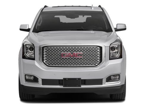 Used 2017 GMC Yukon Denali w/ Open Road Package AWD/4WD image 7