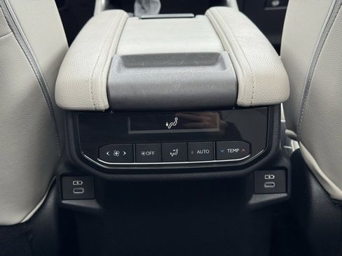 Certified 2024 Toyota Grand Highlander XLE image 14