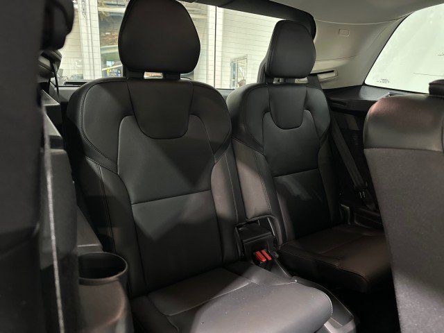 Used 2020 Volvo XC90 T5 Momentum w/ Protection Package Premier FWD image 50