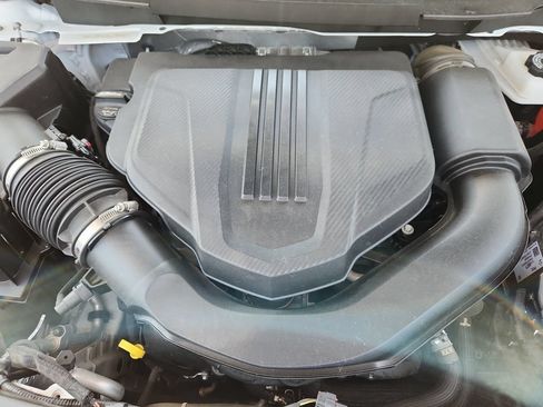 Used 2024 GMC Acadia Elevation AWD/4WD image 16