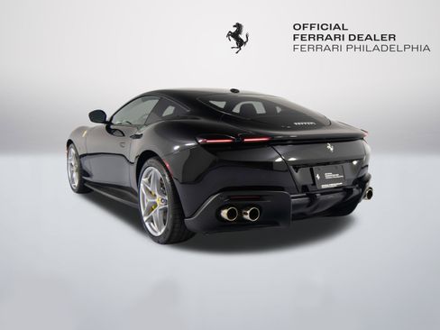 Certified 2022 Ferrari Roma image 5
