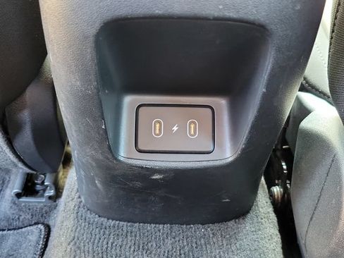 Used 2025 Hyundai Elantra Sport FWD image 9