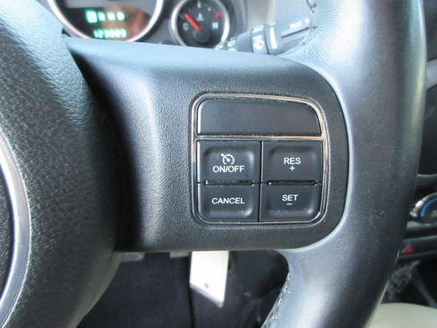 Used 2012 Jeep Wrangler Unlimited Sport image 27