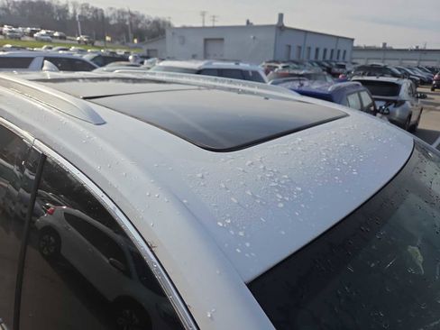 Used 2021 Cadillac XT6 Premium Luxury image 3