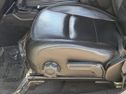 Used 2019 Jeep Wrangler Unlimited Sahara image 19