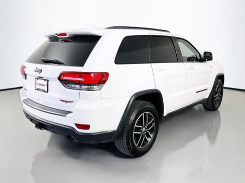 Used 2018 Jeep Grand Cherokee Trailhawk w/ Trailhawk Luxury Group AWD/4WD image 5