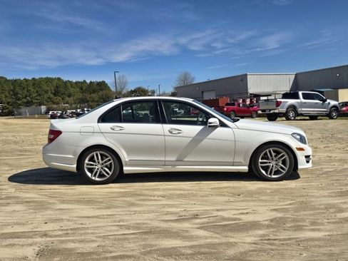 Used 2014 Mercedes-Benz C 250 Sedan image 8