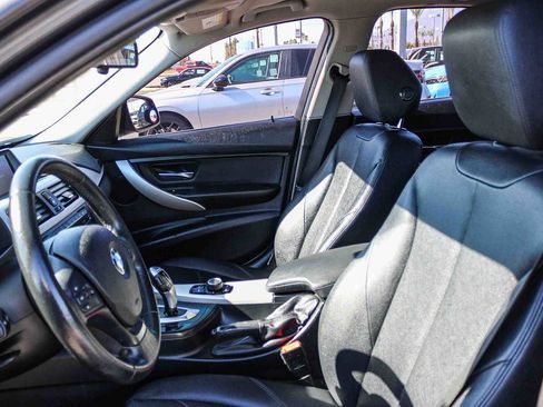 Used 2015 BMW 320i 320i image 17